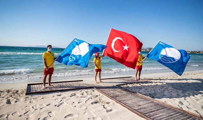 İznik Gölü İlk Mavi Bayrağına Kavuştu