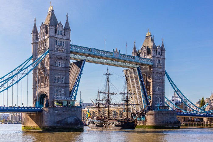 Tower Bridge