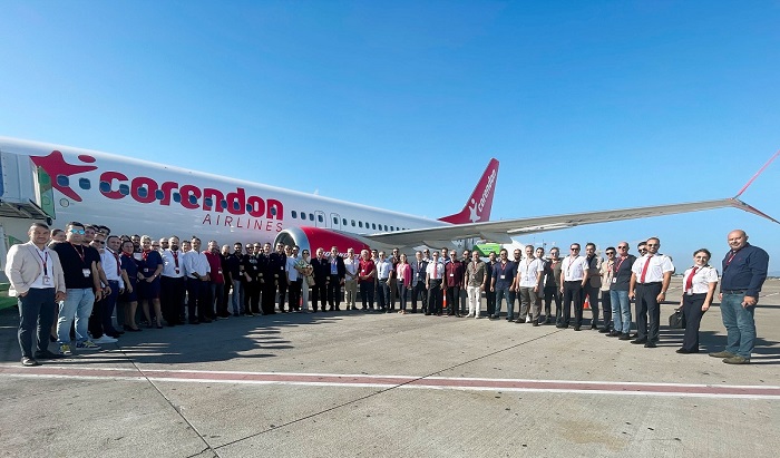 Corendon Airlines Kaptanı Zeki Bıyık, 44 Yıllık Uçuş Kariyerini Tamamlayarak Emekliye Ayrıldı