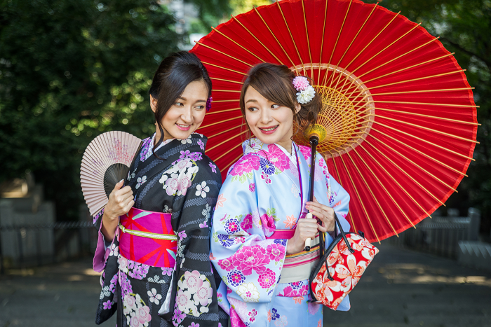 Japonya'nın Eşsiz Kültürünü Keşfedin: Sokaklarda Kimono İle Anı Biriktirme Deneyimi