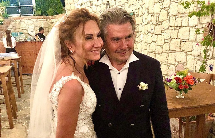 Yazarımız Aynur Tattersall, Dünyaevine Girdi