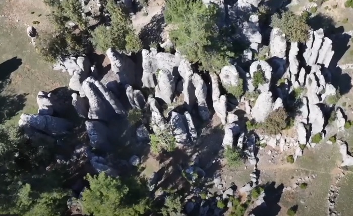 Antalya'nın Coğrafi Güzelliği Adam Kayalar Turistlerin Uğrak Noktası Oldu