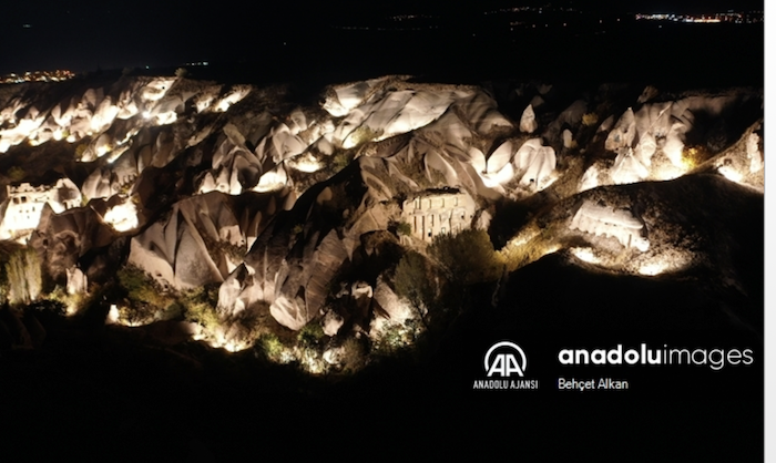 Kapadokya Güvercinlik Vadisinde Gece Müzeciliği Başladı