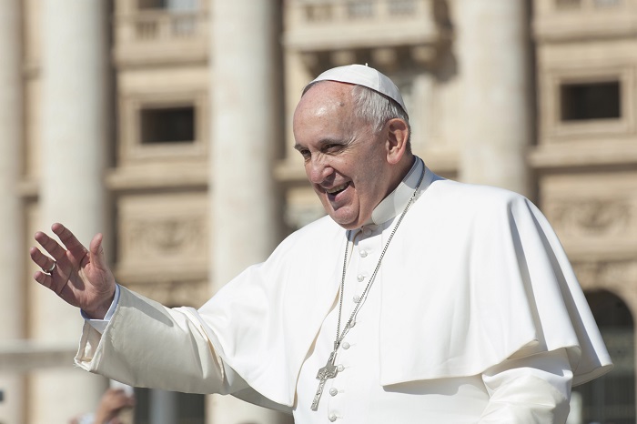 Katoliklerin ruhani lideri ve Vatikan Devlet Başkanı Papa Franciscus, 2021 yılında yaptığı Irak ziyaretinde iki suikast girişimi atlattığını belirtti.